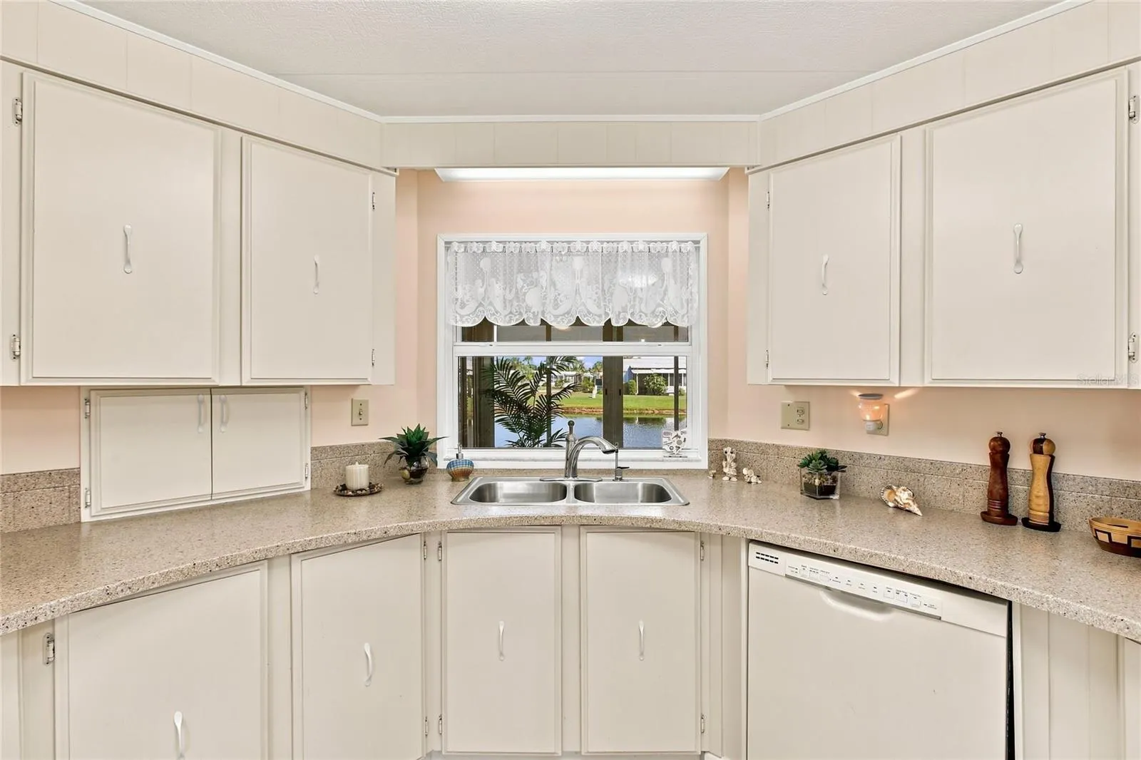 106 KING ARTHUR DR