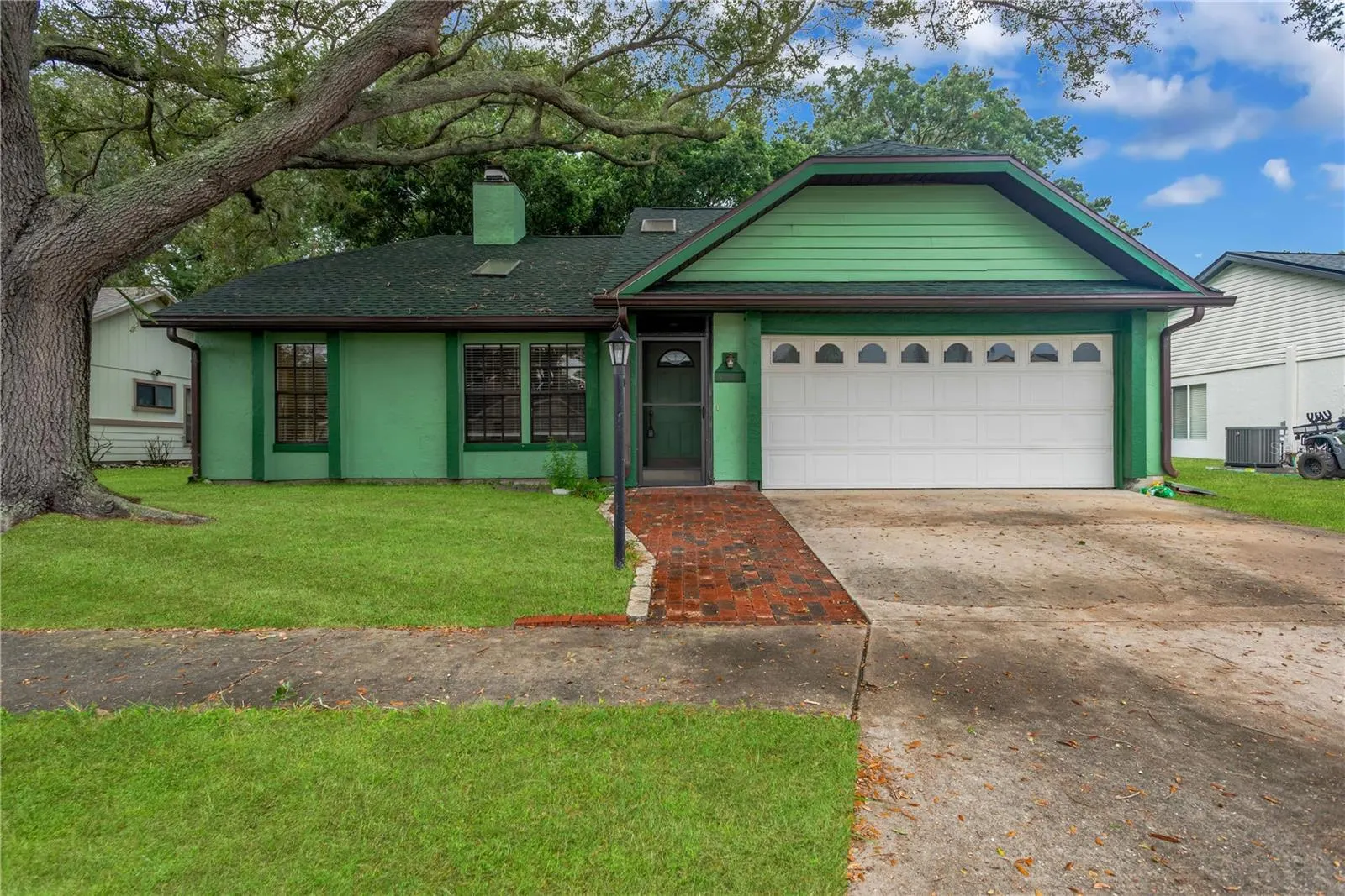 5546 34TH CT E