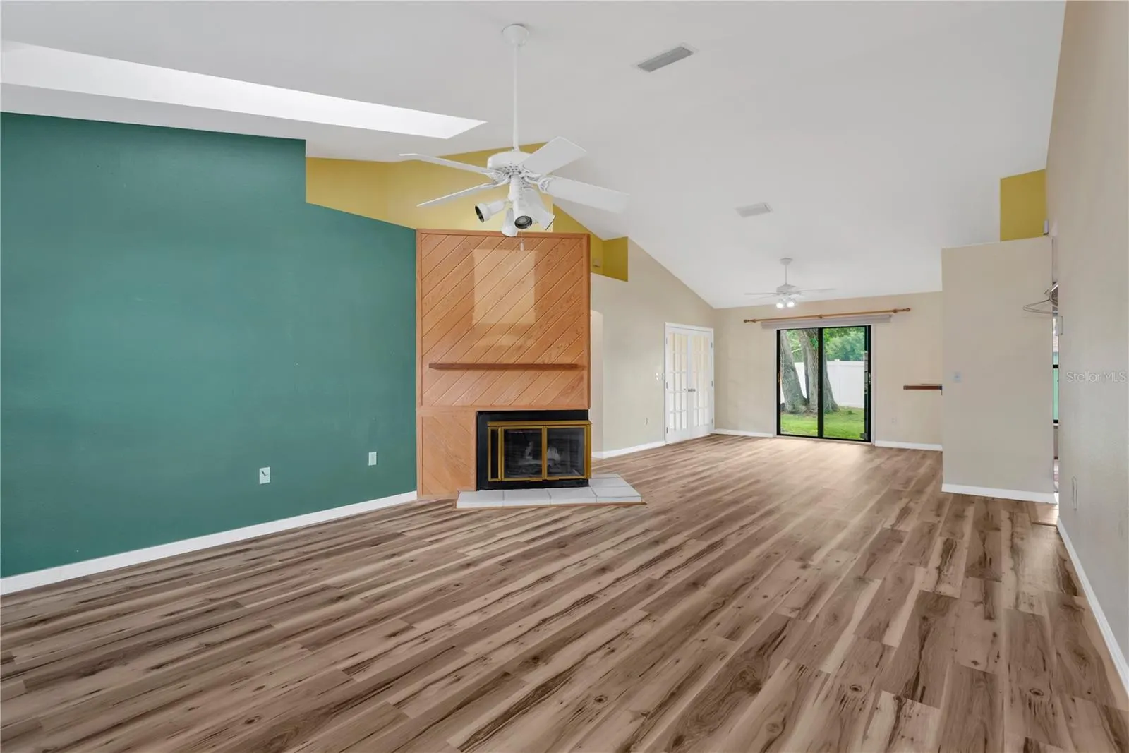 5546 34TH CT E