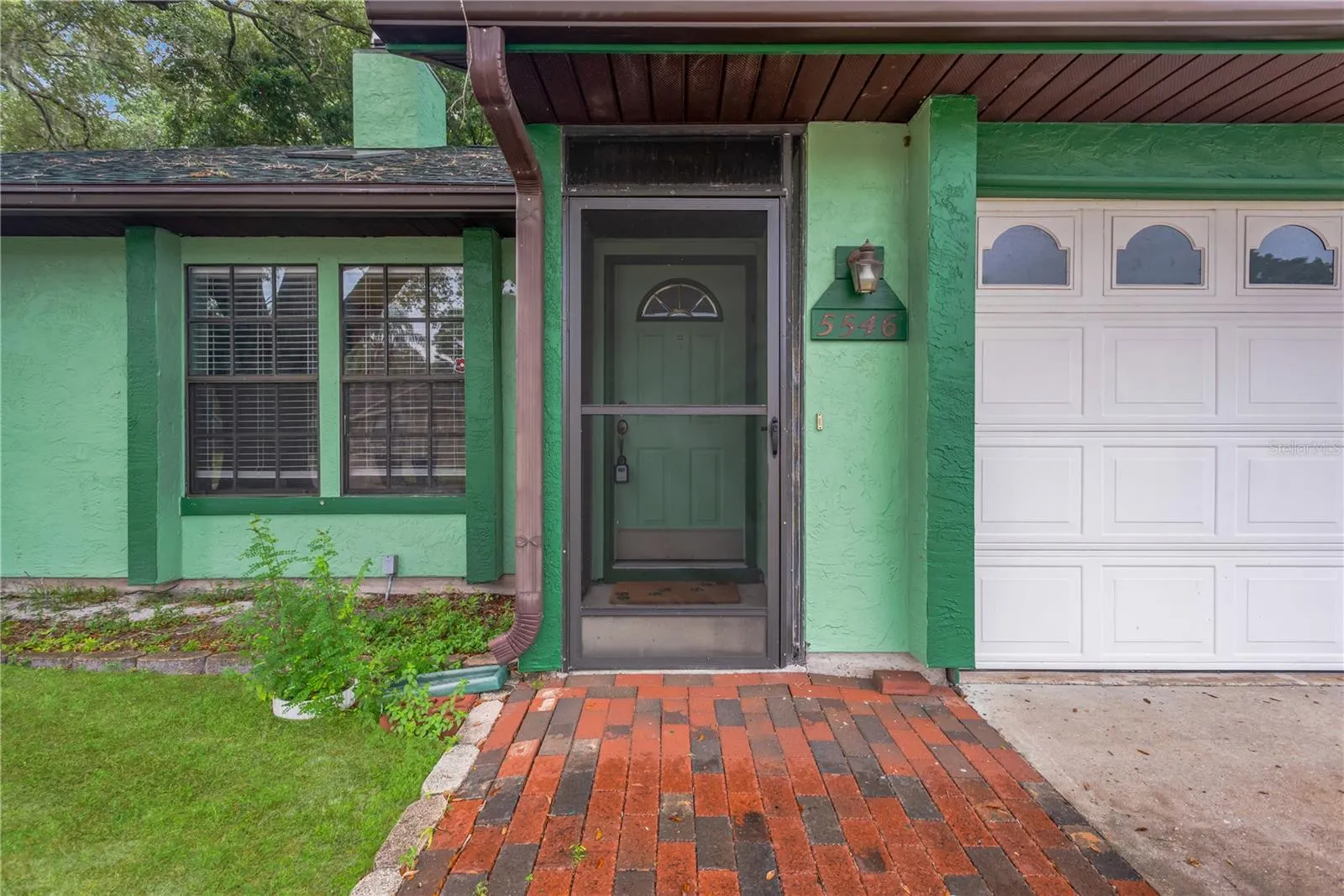 5546 34TH CT E