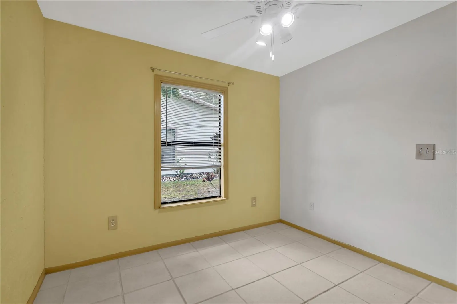 5546 34TH CT E