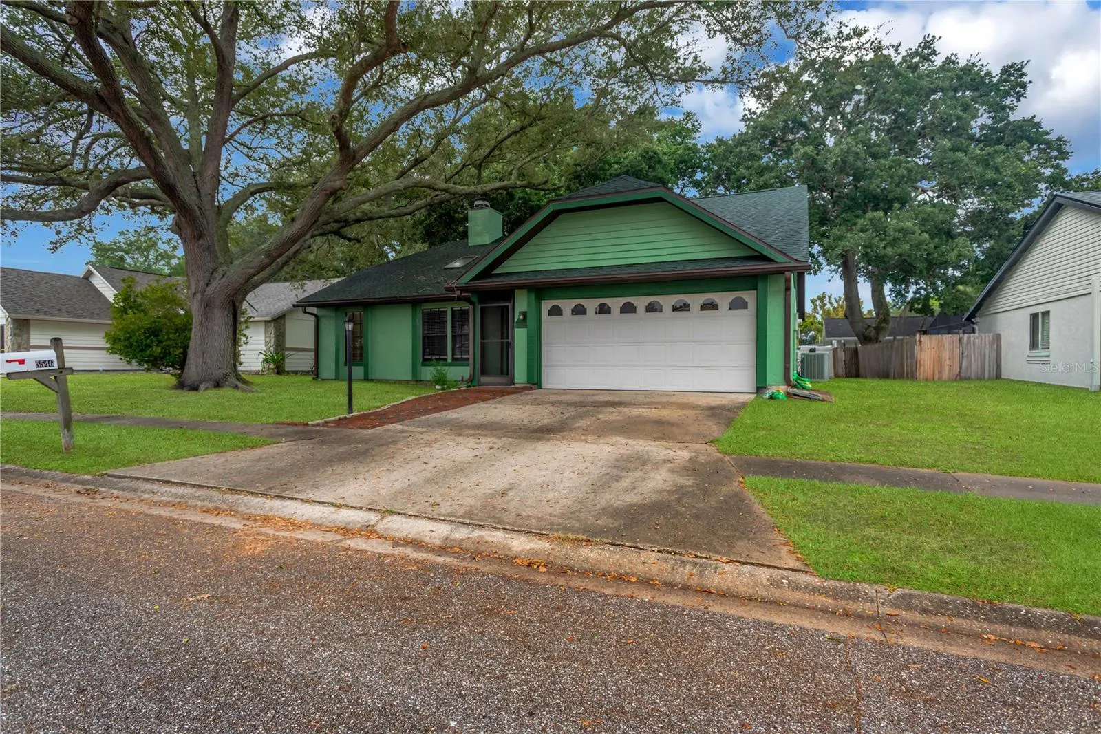 5546 34TH CT E