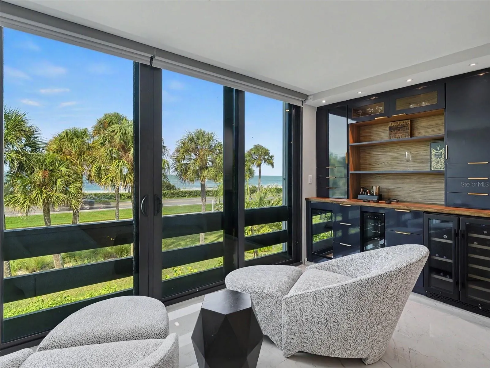 732 BAYPORT WAY