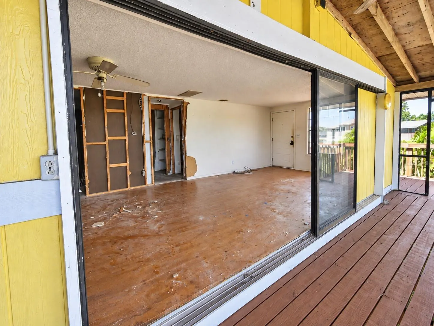 202 BROADWAY ST E #400 #400