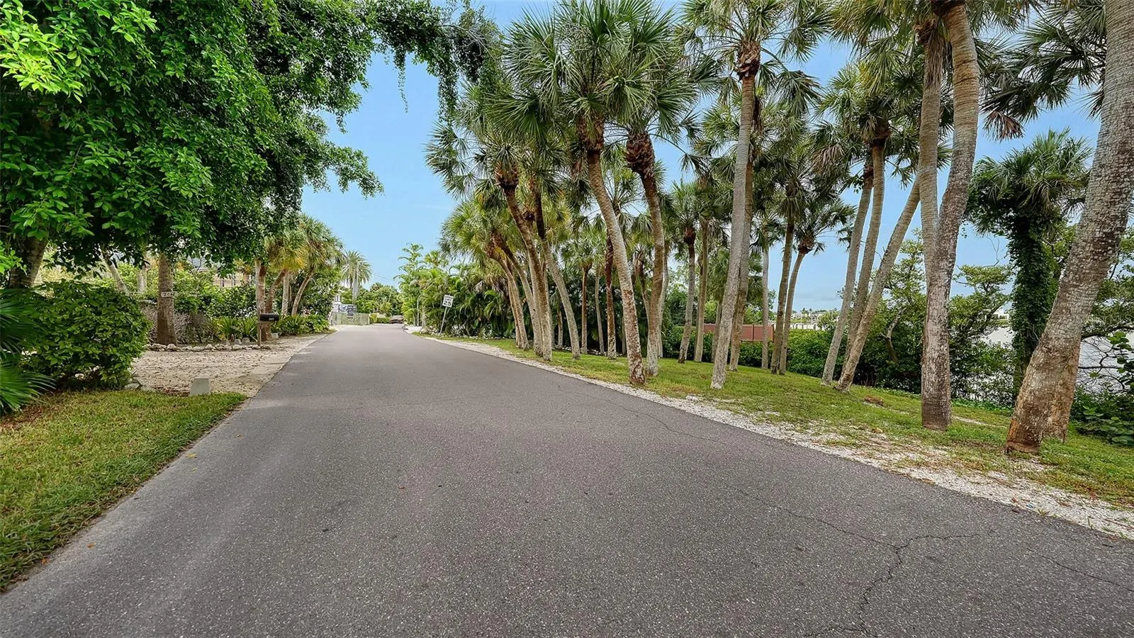 2417 CASEY KEY RD