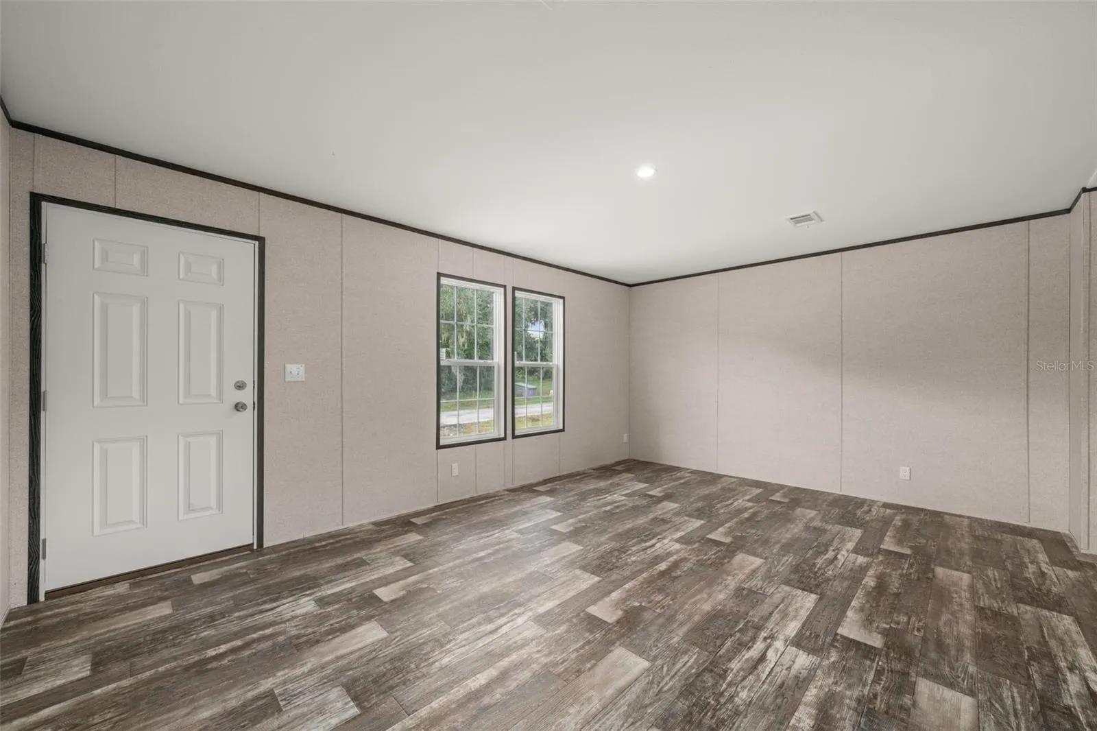 762 SALLY PL