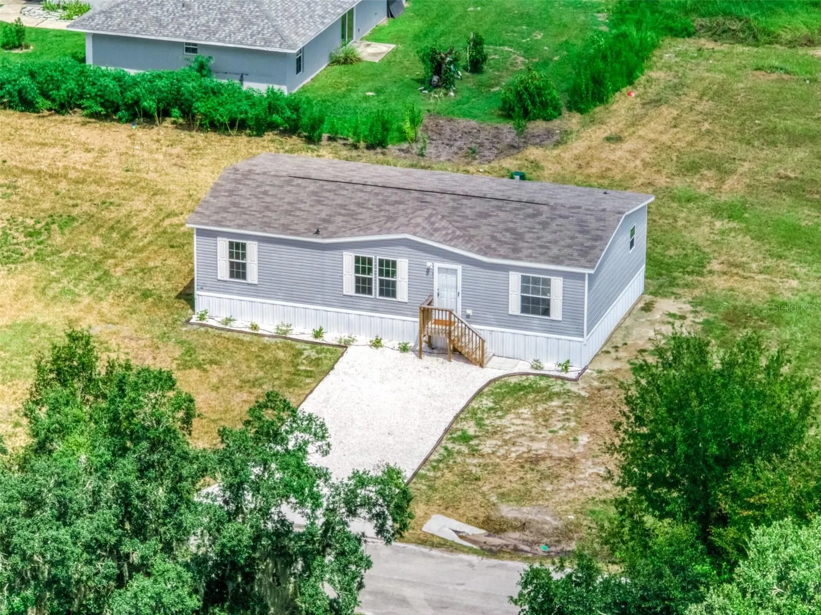 762 SALLY PL