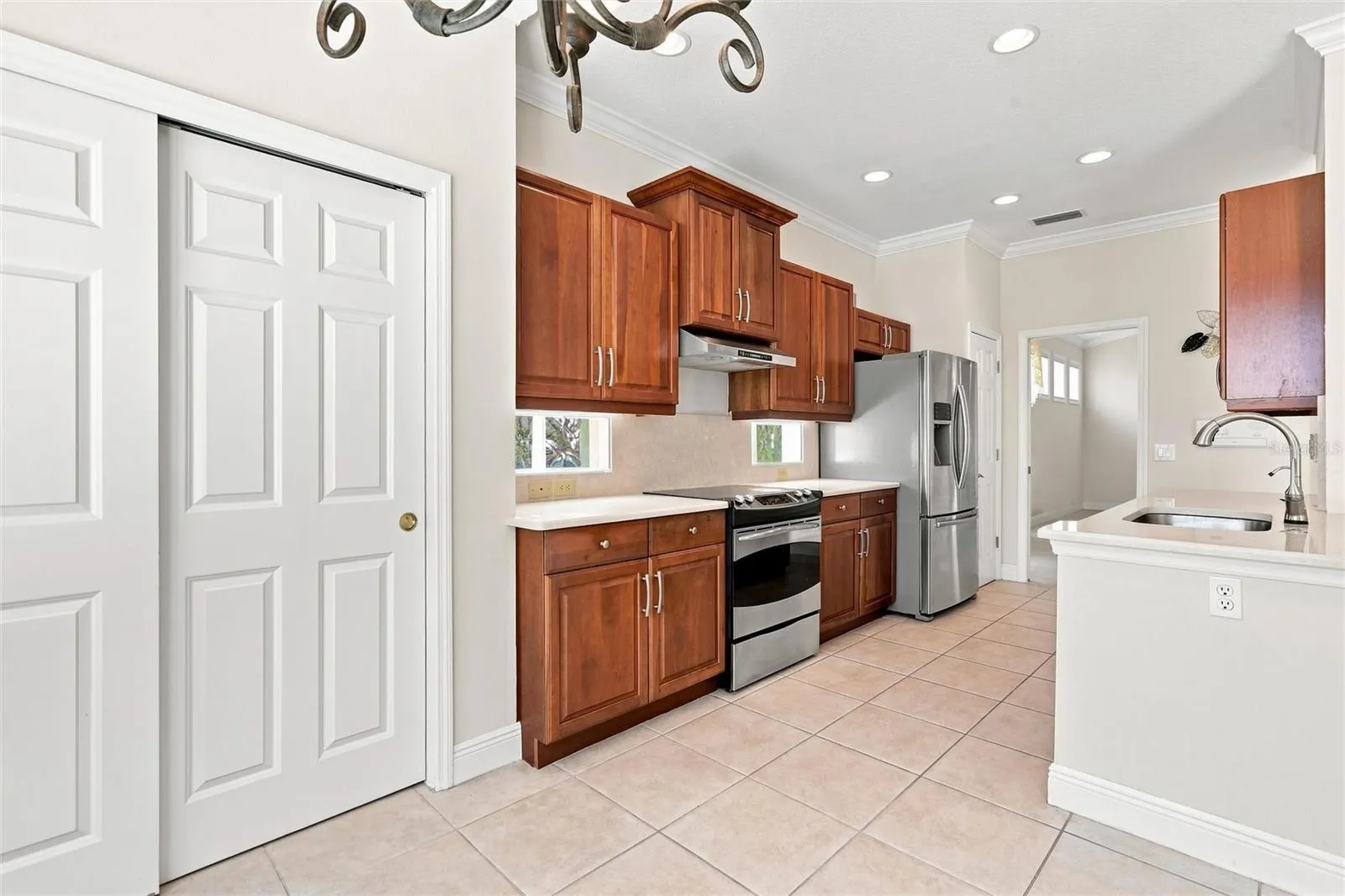 1328 THORNAPPLE DR