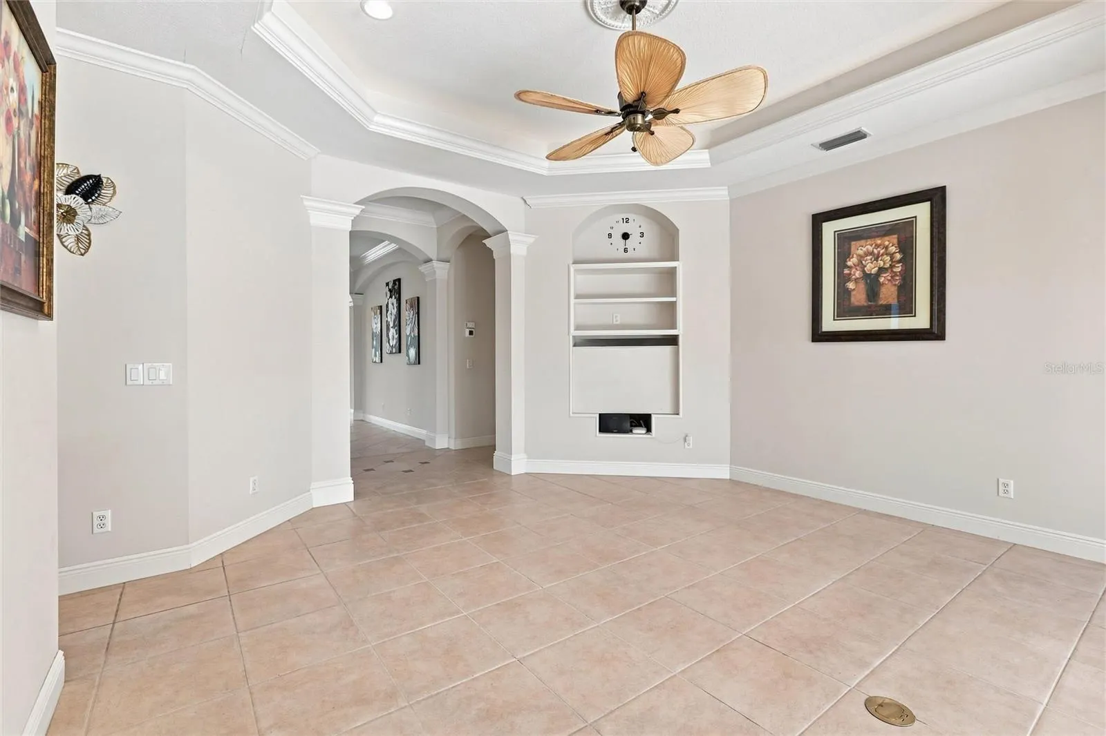 1328 THORNAPPLE DR