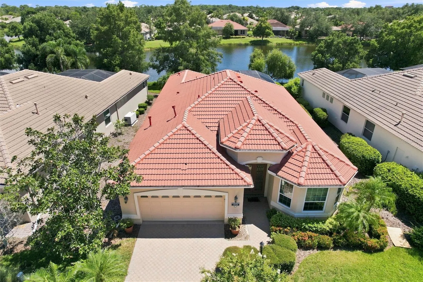 1328 THORNAPPLE DR