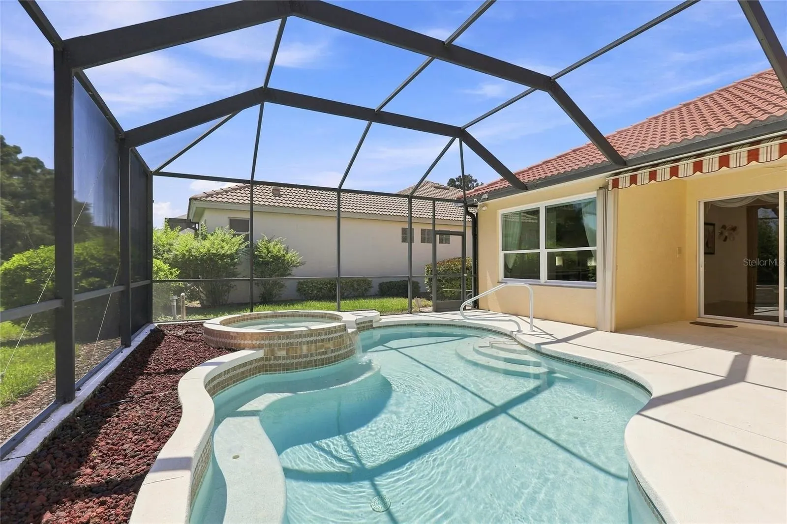 1328 THORNAPPLE DR