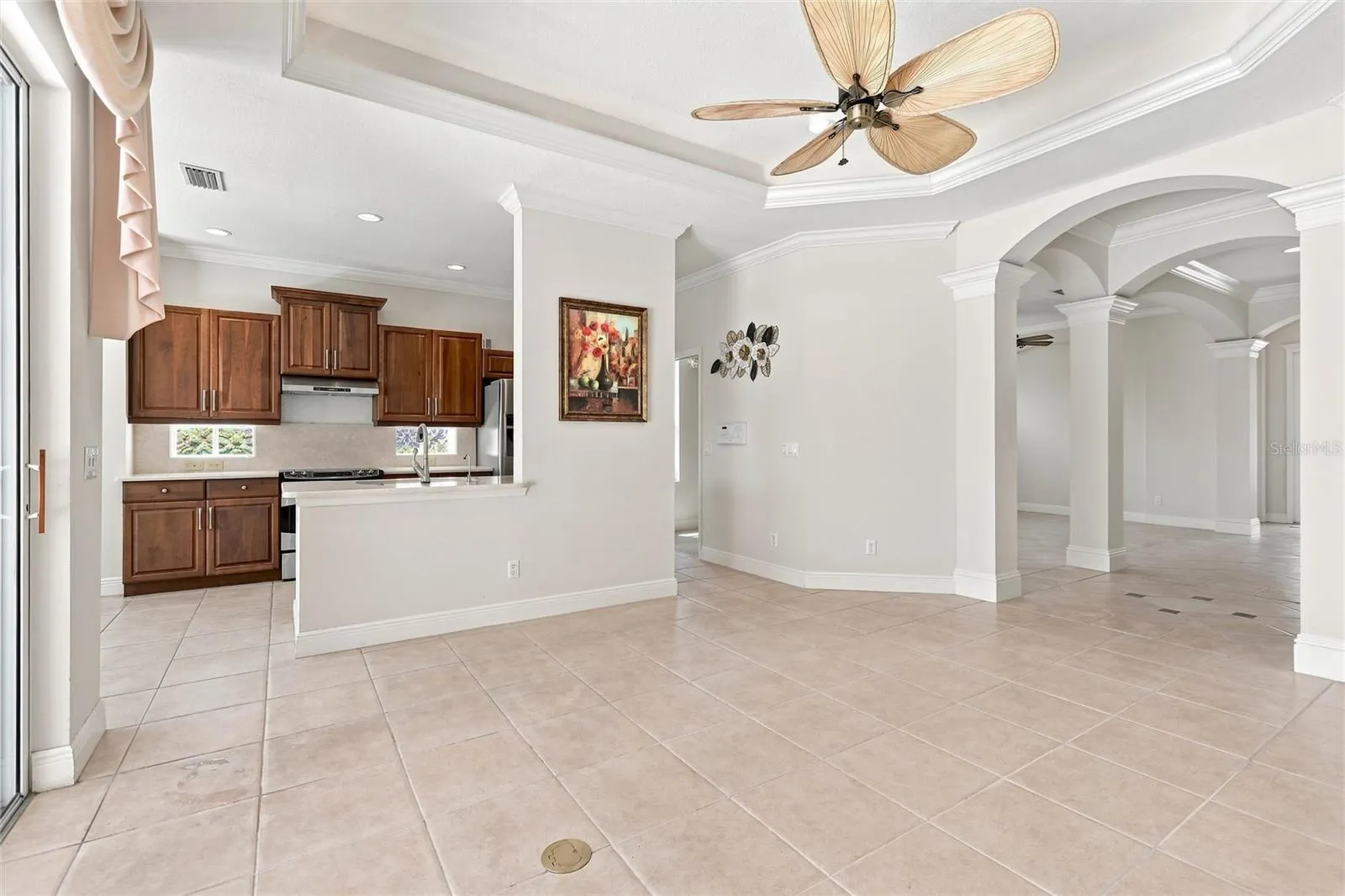 1328 THORNAPPLE DR