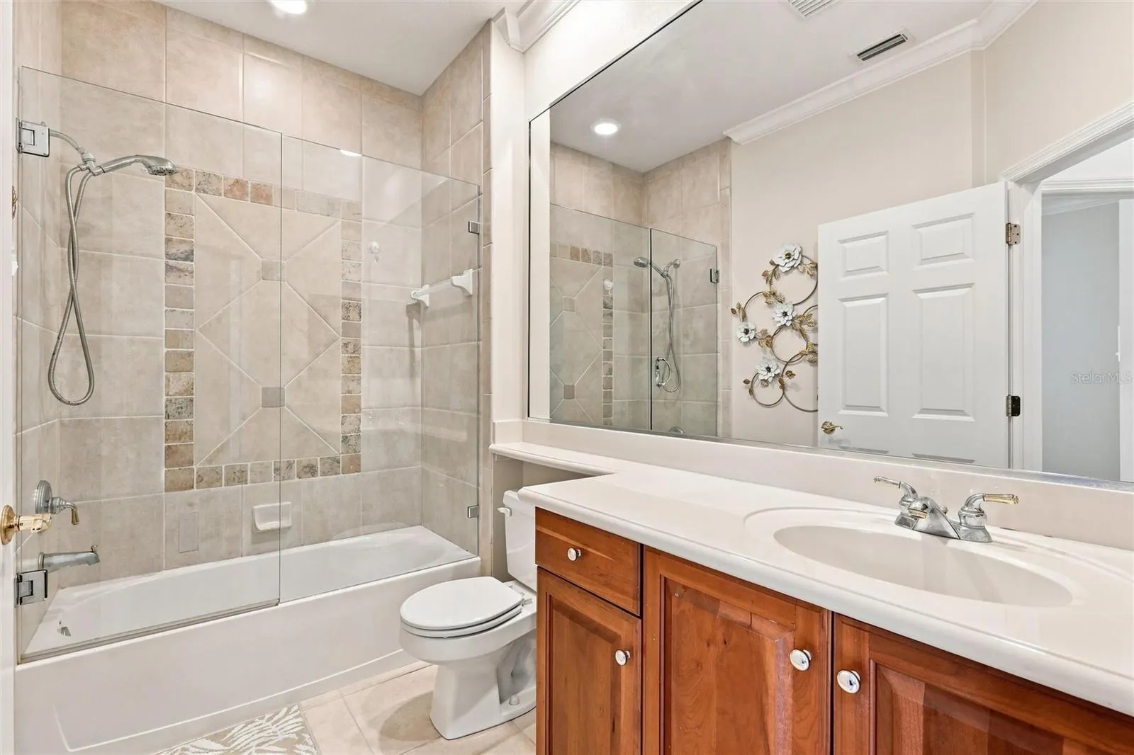 1328 THORNAPPLE DR