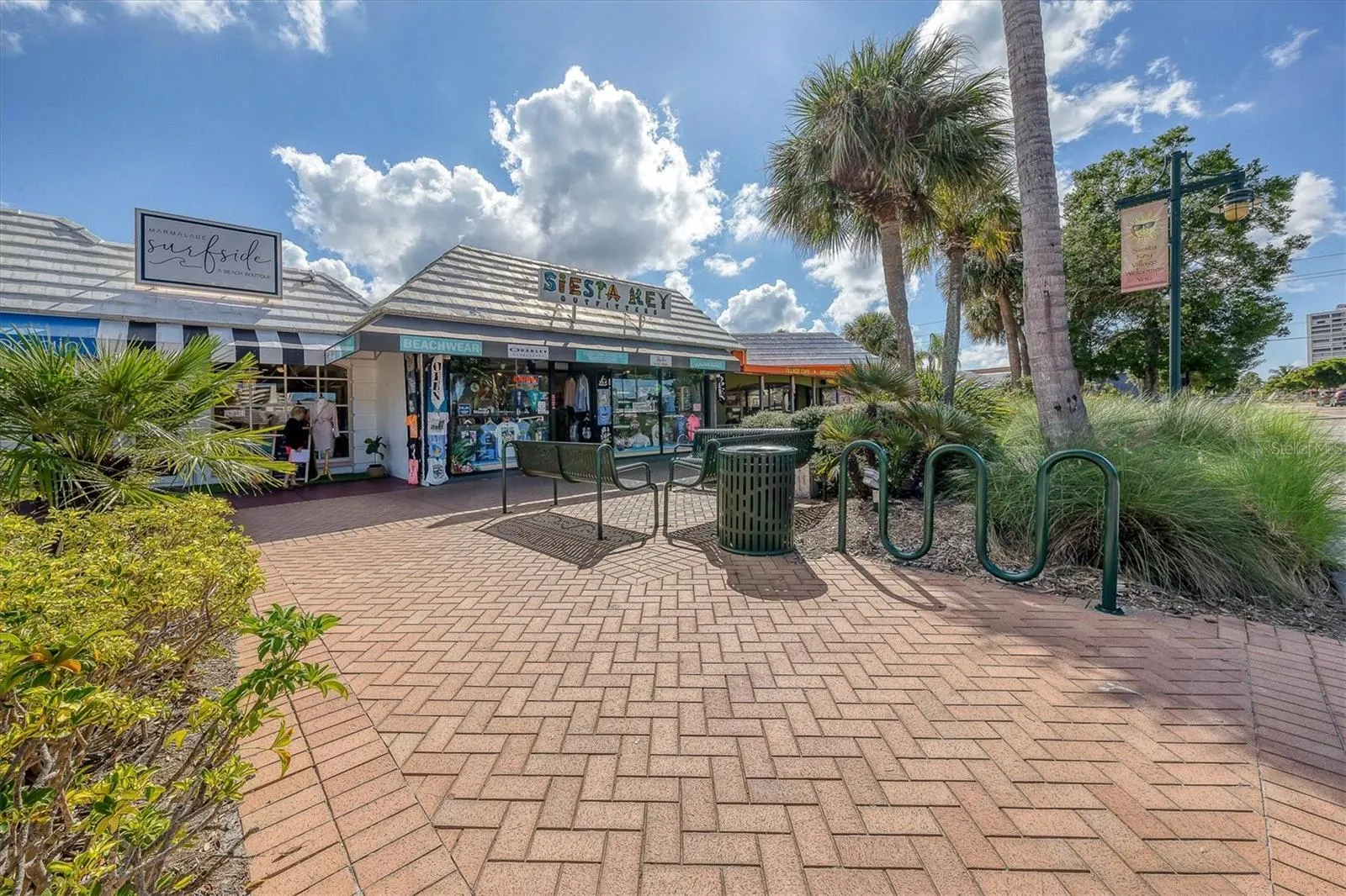 3913 ROBERTS POINT RD