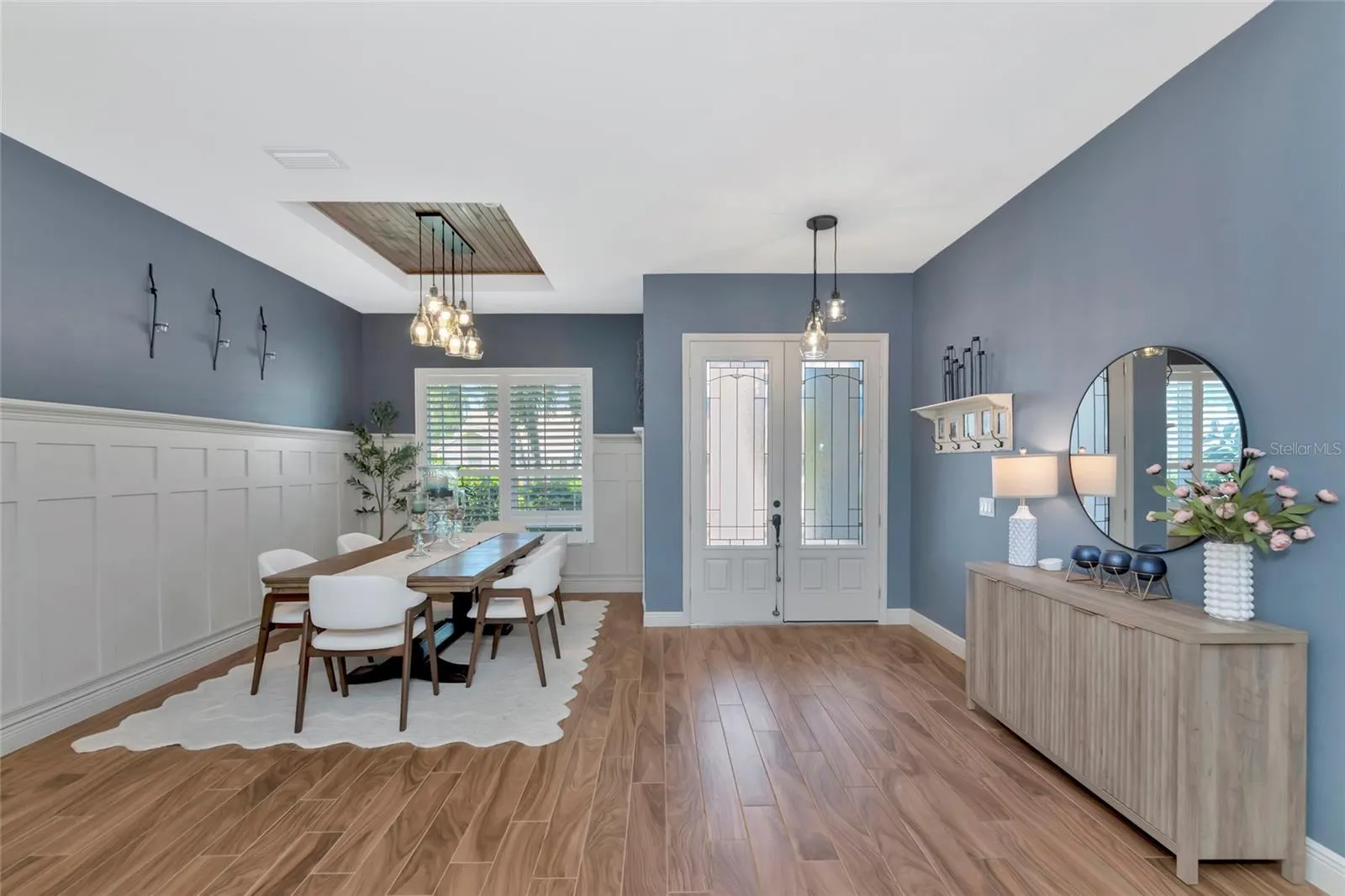 1417 LANDVIEW LN