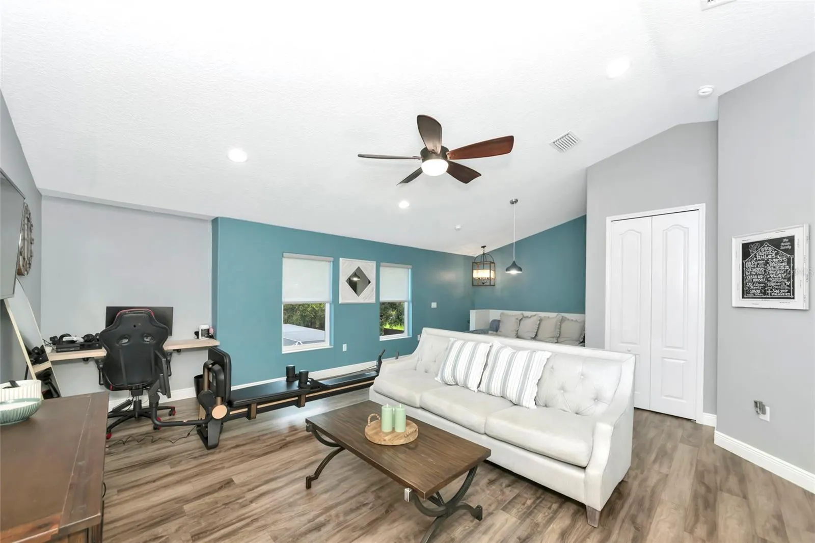 1417 LANDVIEW LN