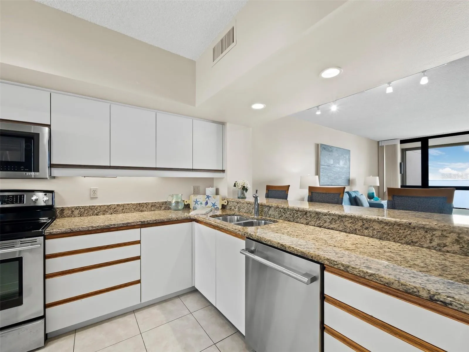 2020 HARBOURSIDE DR #442 #442