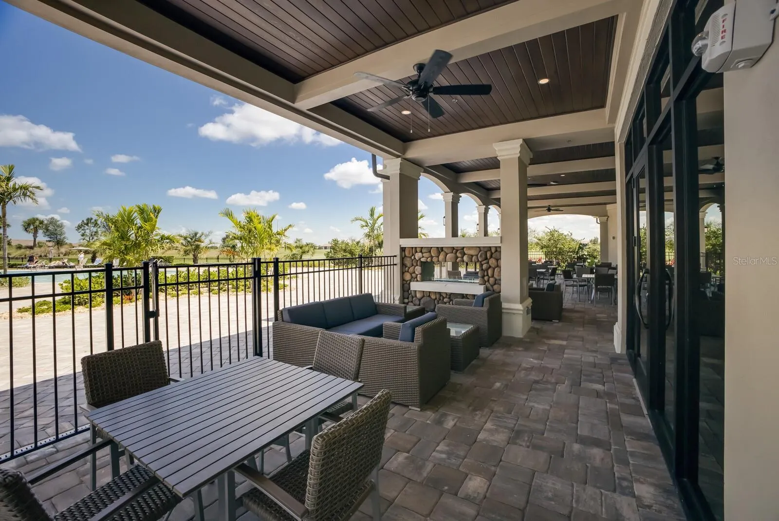 5614 PALMER CIR #206 #206