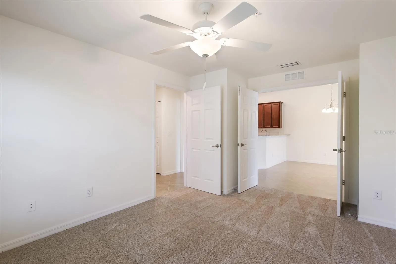 5614 PALMER CIR #206 #206