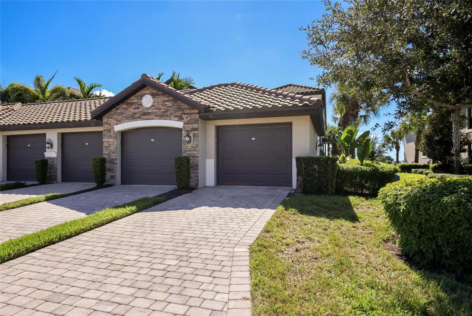 5614 PALMER CIR #206 #206