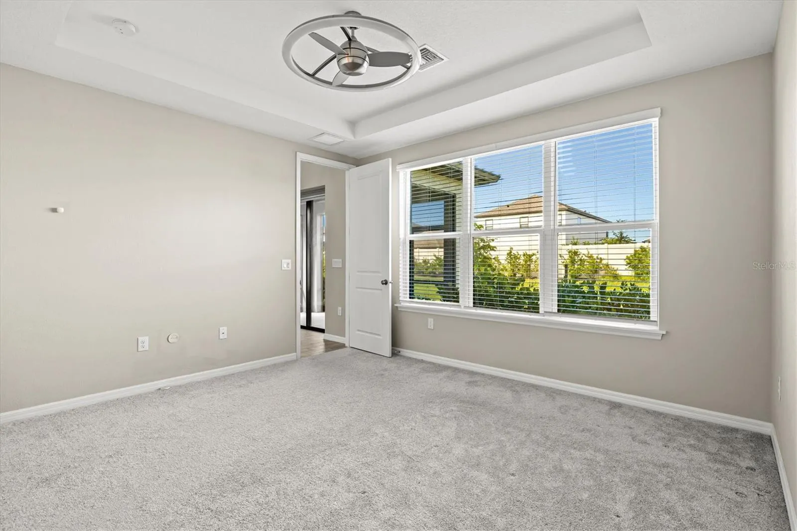 15233 SHADY PALMS LN