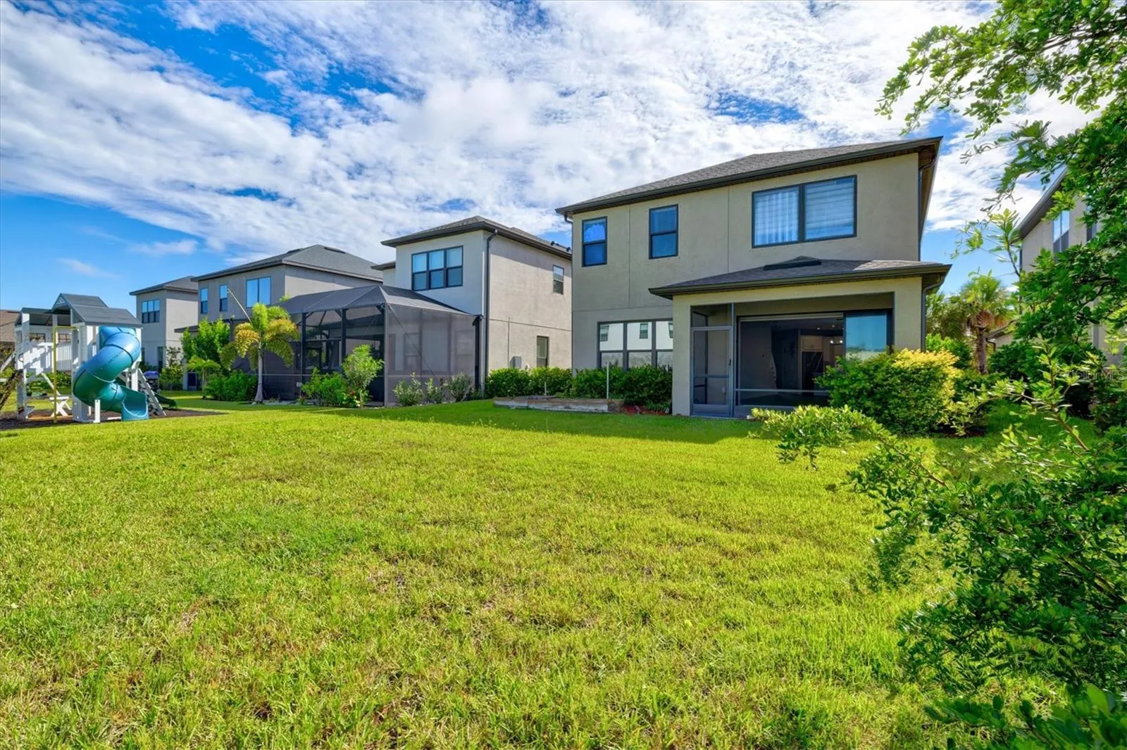 15233 SHADY PALMS LN