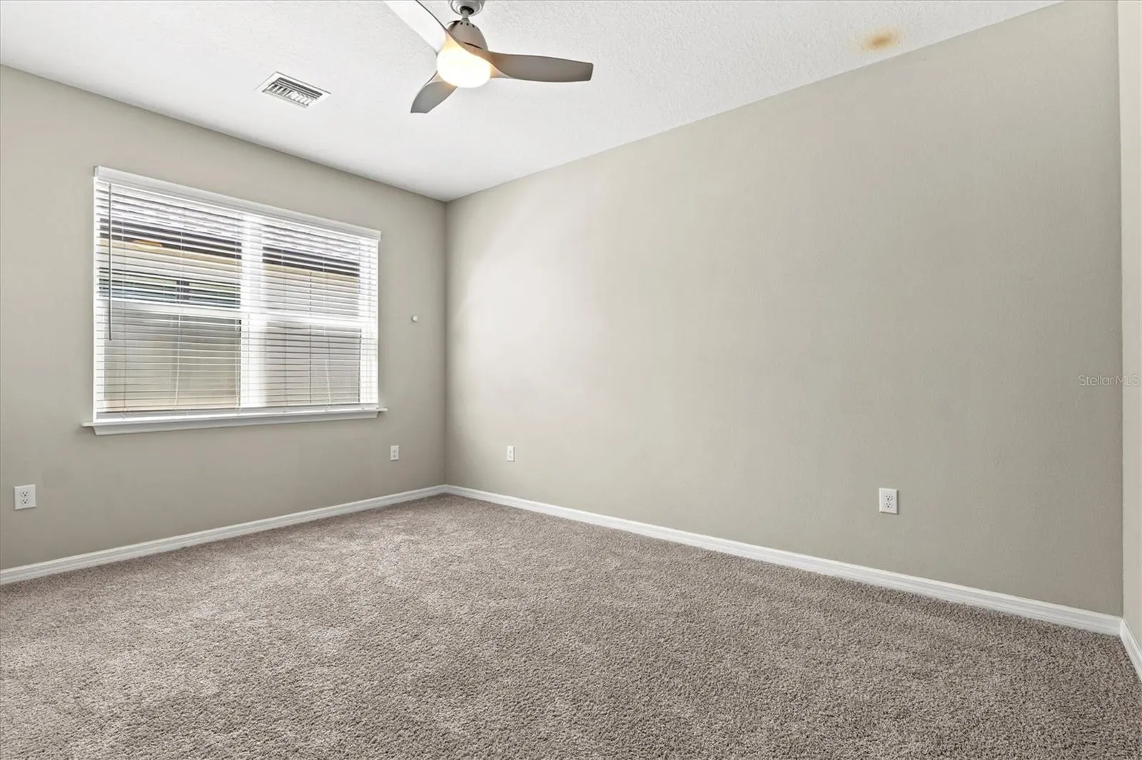 15233 SHADY PALMS LN