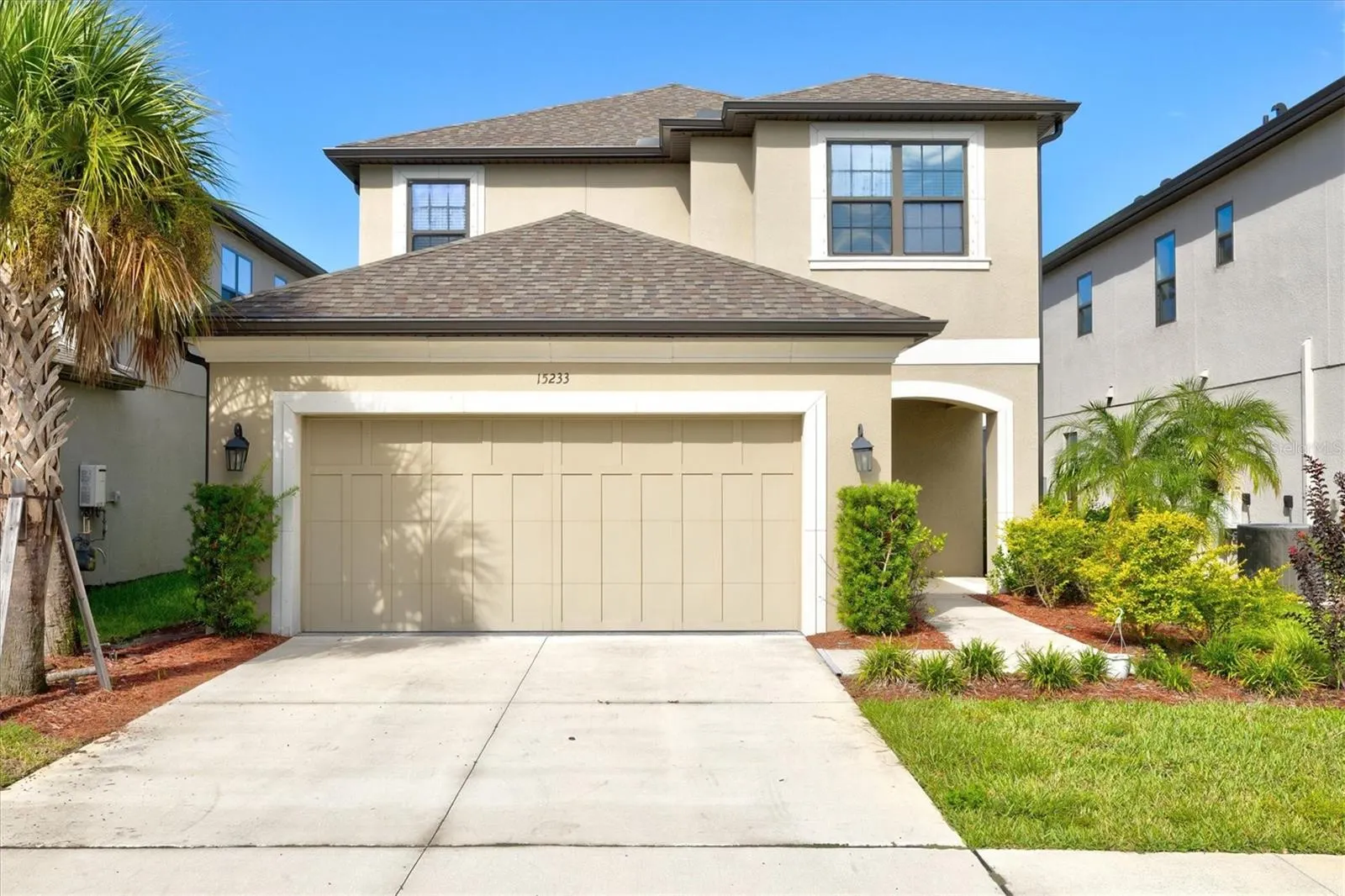 15233 SHADY PALMS LN