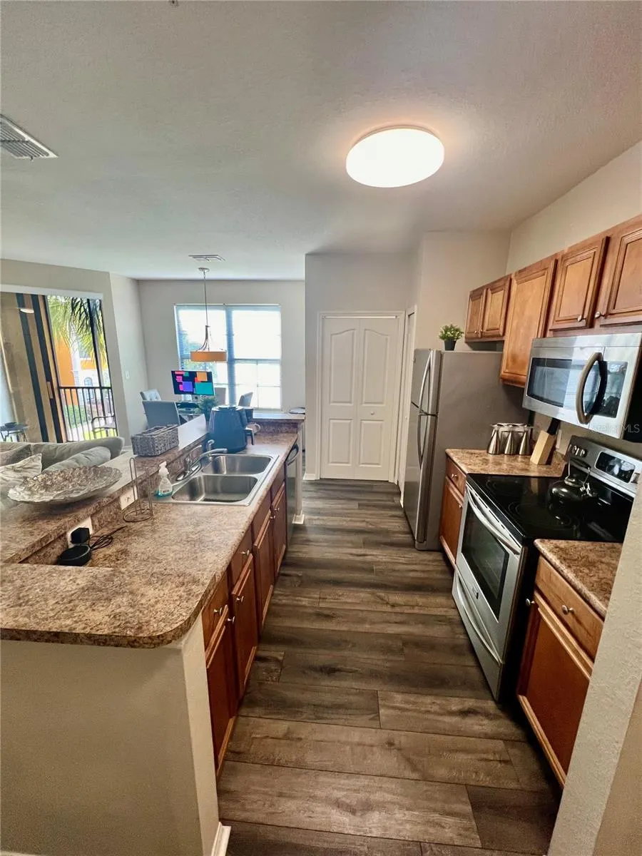 8341 38TH STREET CIR E #202 #202