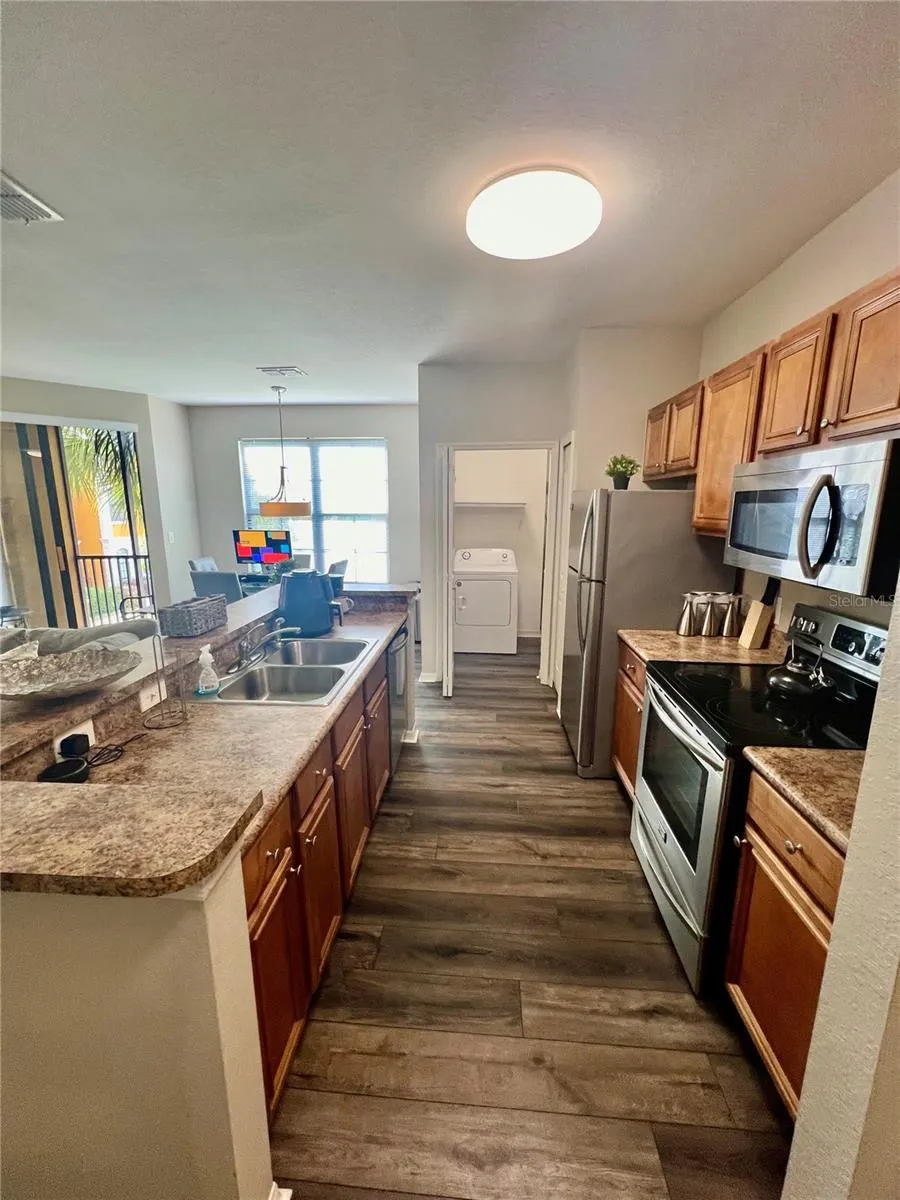 8341 38TH STREET CIR E #202 #202