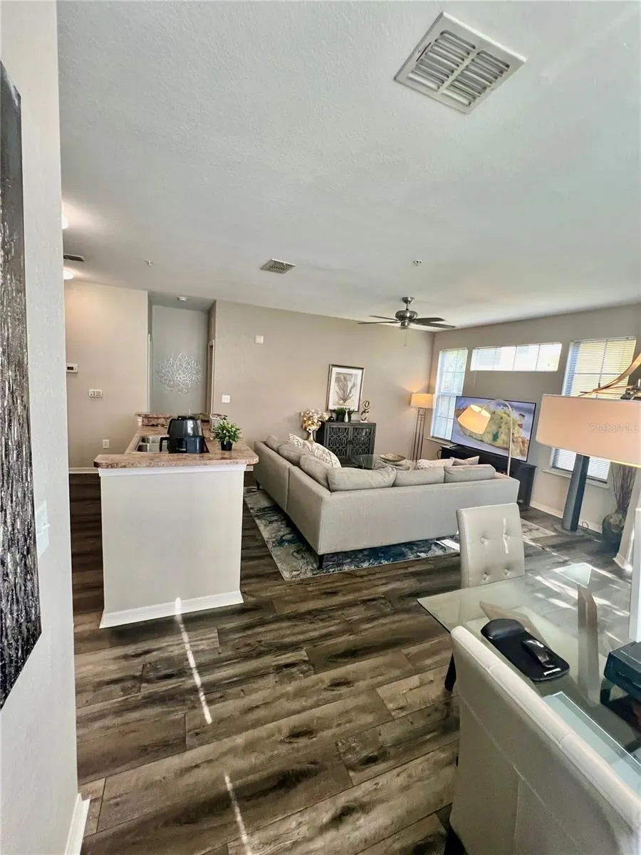 8341 38TH STREET CIR E #202 #202