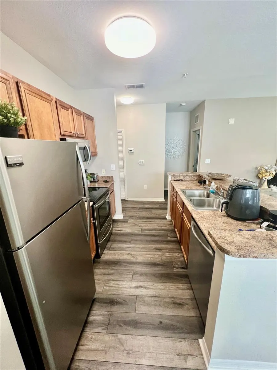 8341 38TH STREET CIR E #202 #202