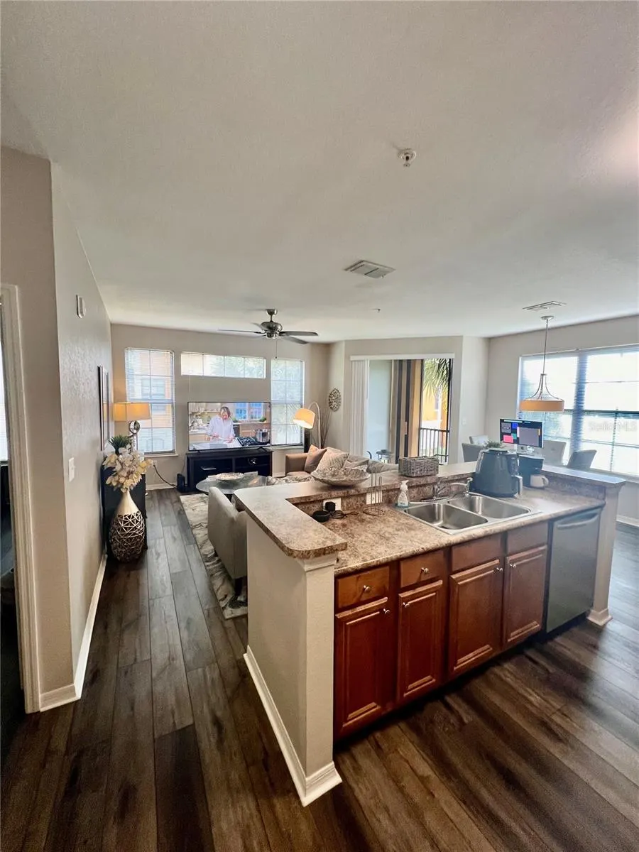 8341 38TH STREET CIR E #202 #202