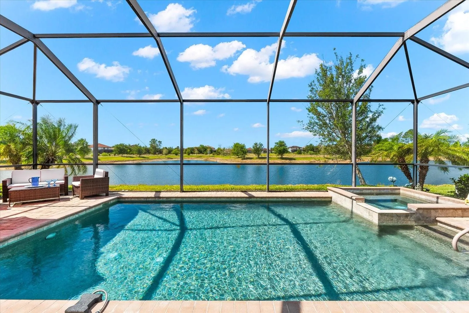 12501 CINQUETERRE DR