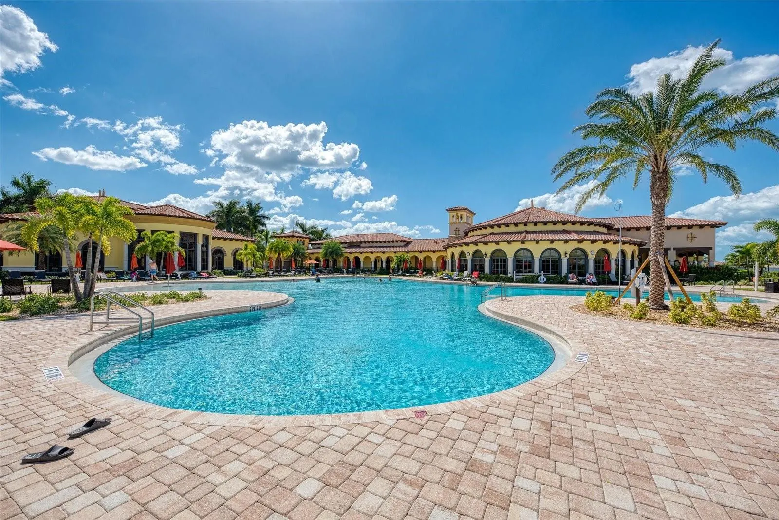 12501 CINQUETERRE DR