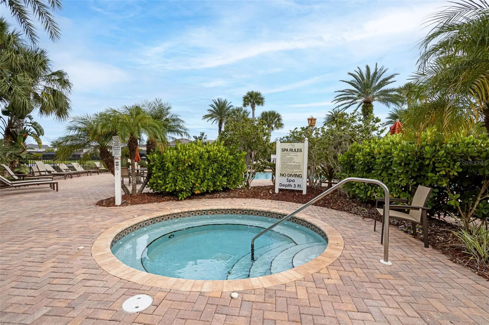 6195 ANISE DR
