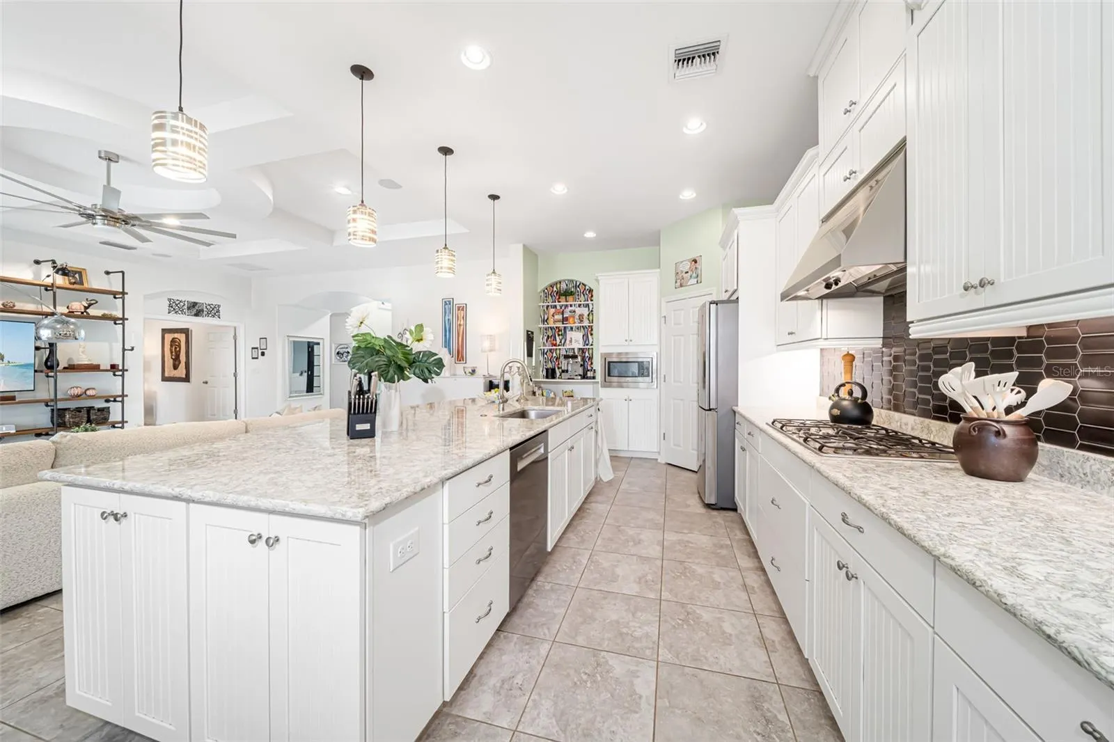 6195 ANISE DR