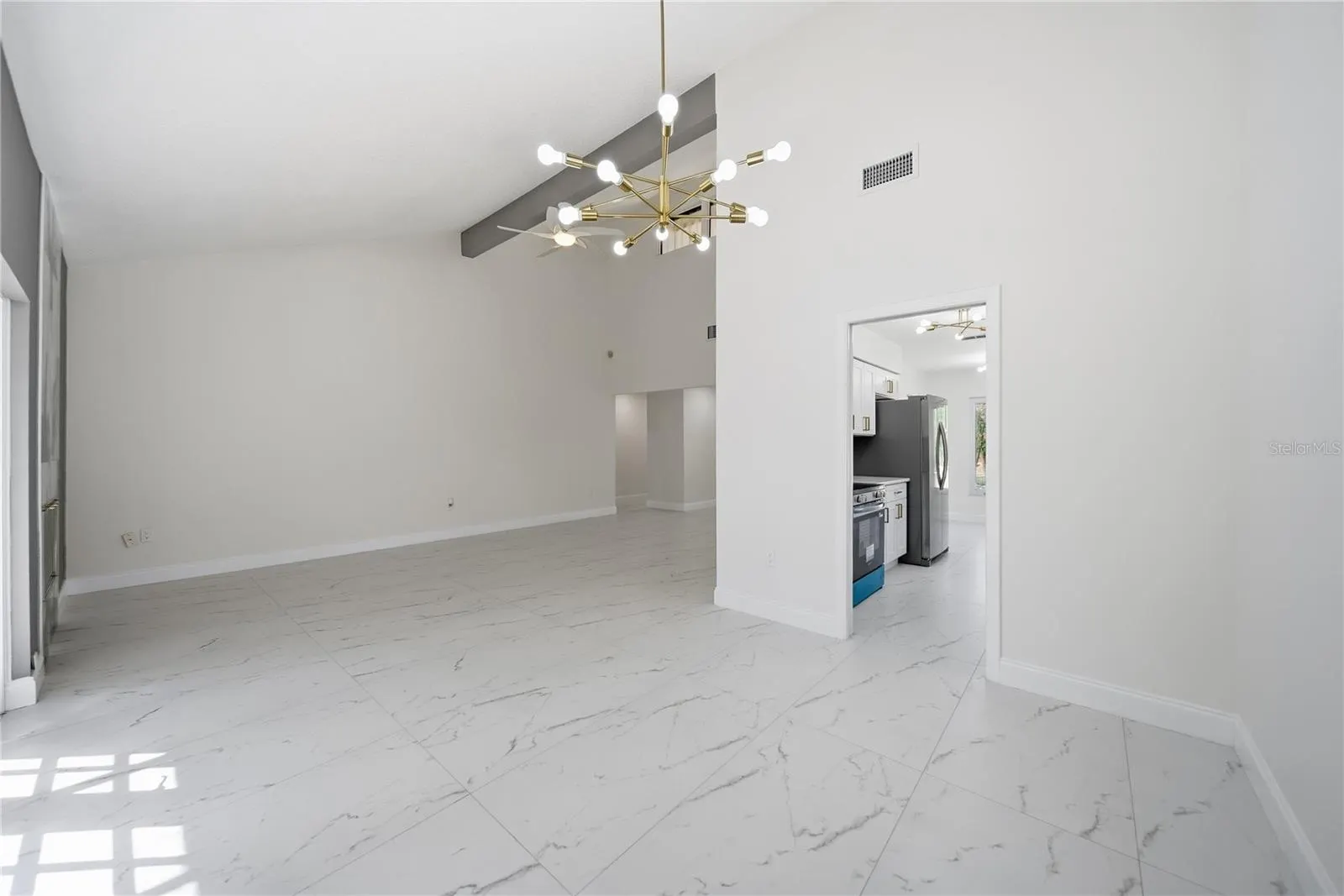 6203 COURTSIDE DR #21 #21