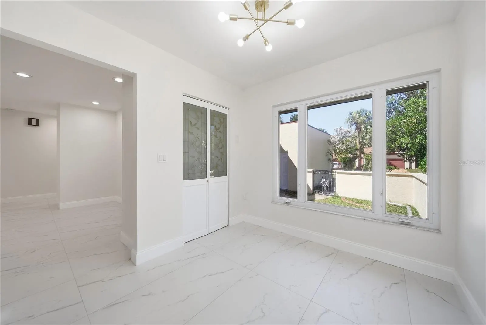 6203 COURTSIDE DR #21 #21