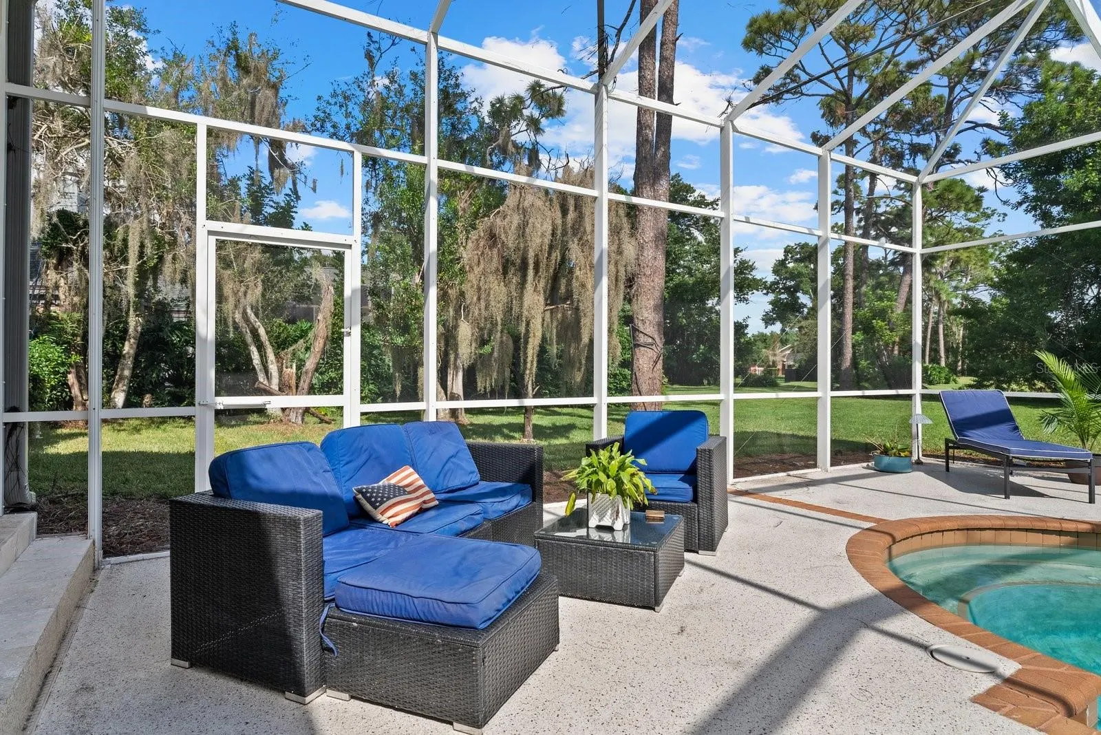 7303 WEEPING WILLOW DR