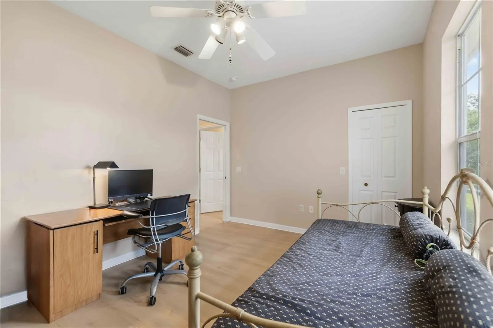 7907 ASHLEY CIR