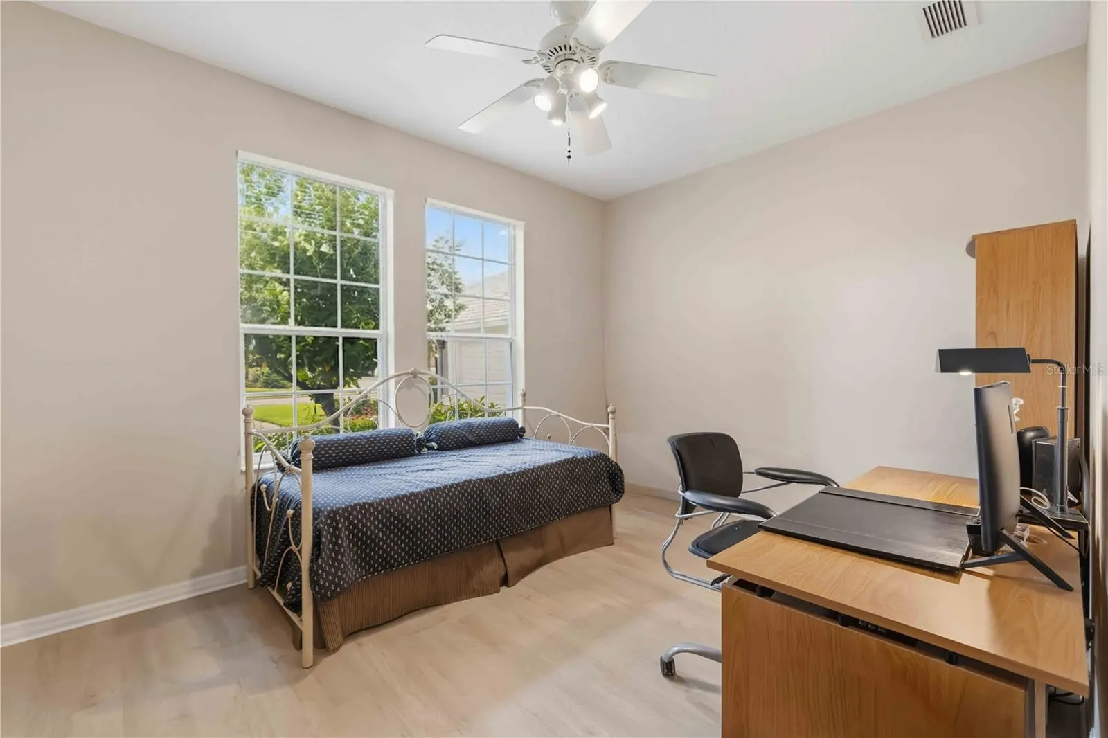 7907 ASHLEY CIR
