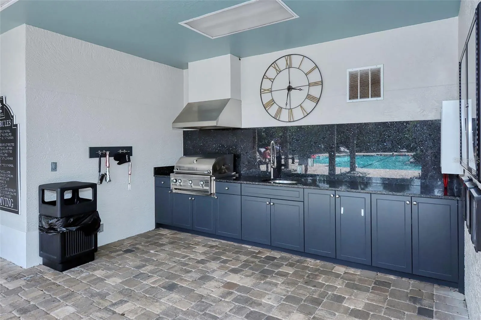 7907 ASHLEY CIR