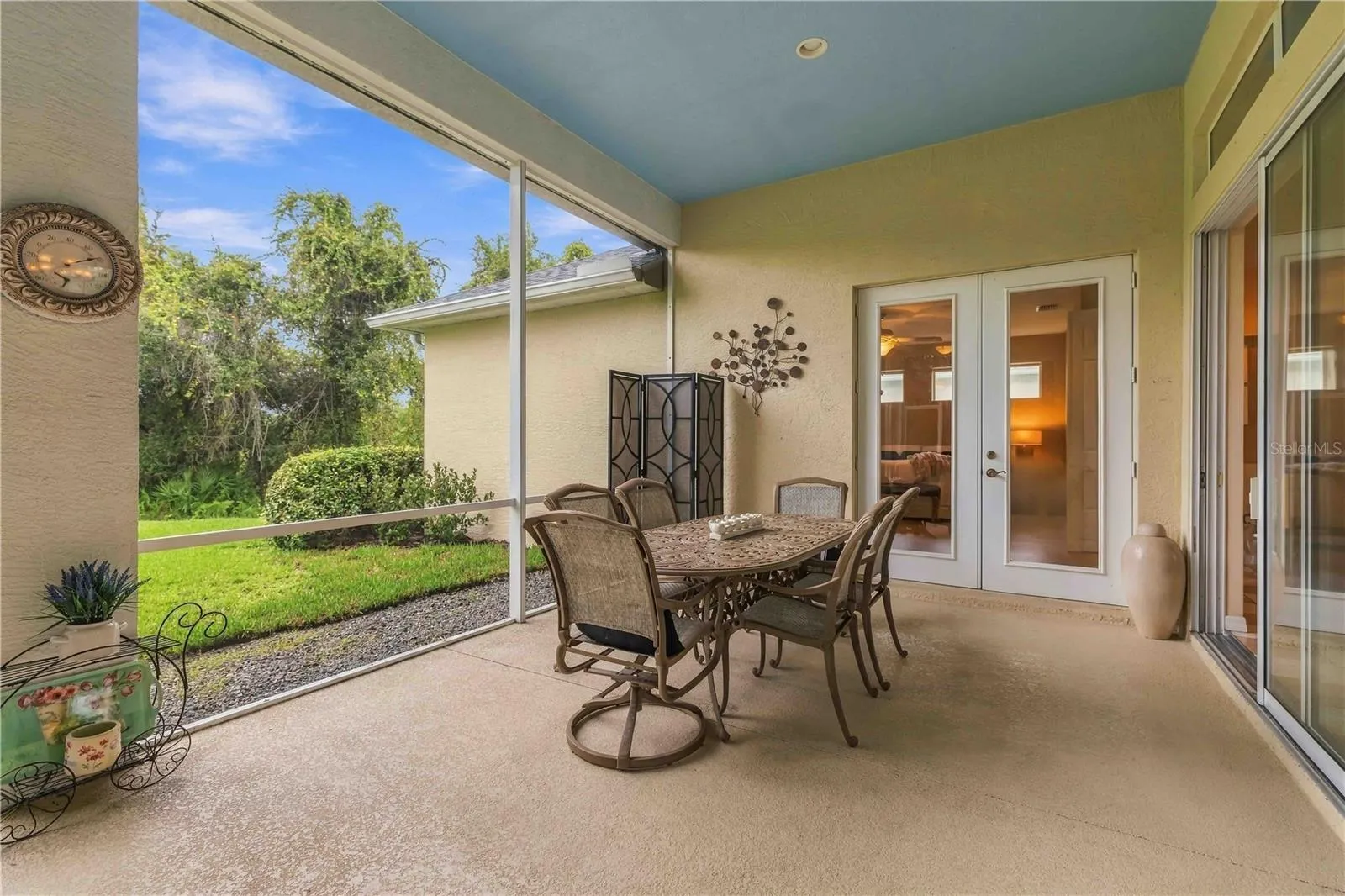7907 ASHLEY CIR