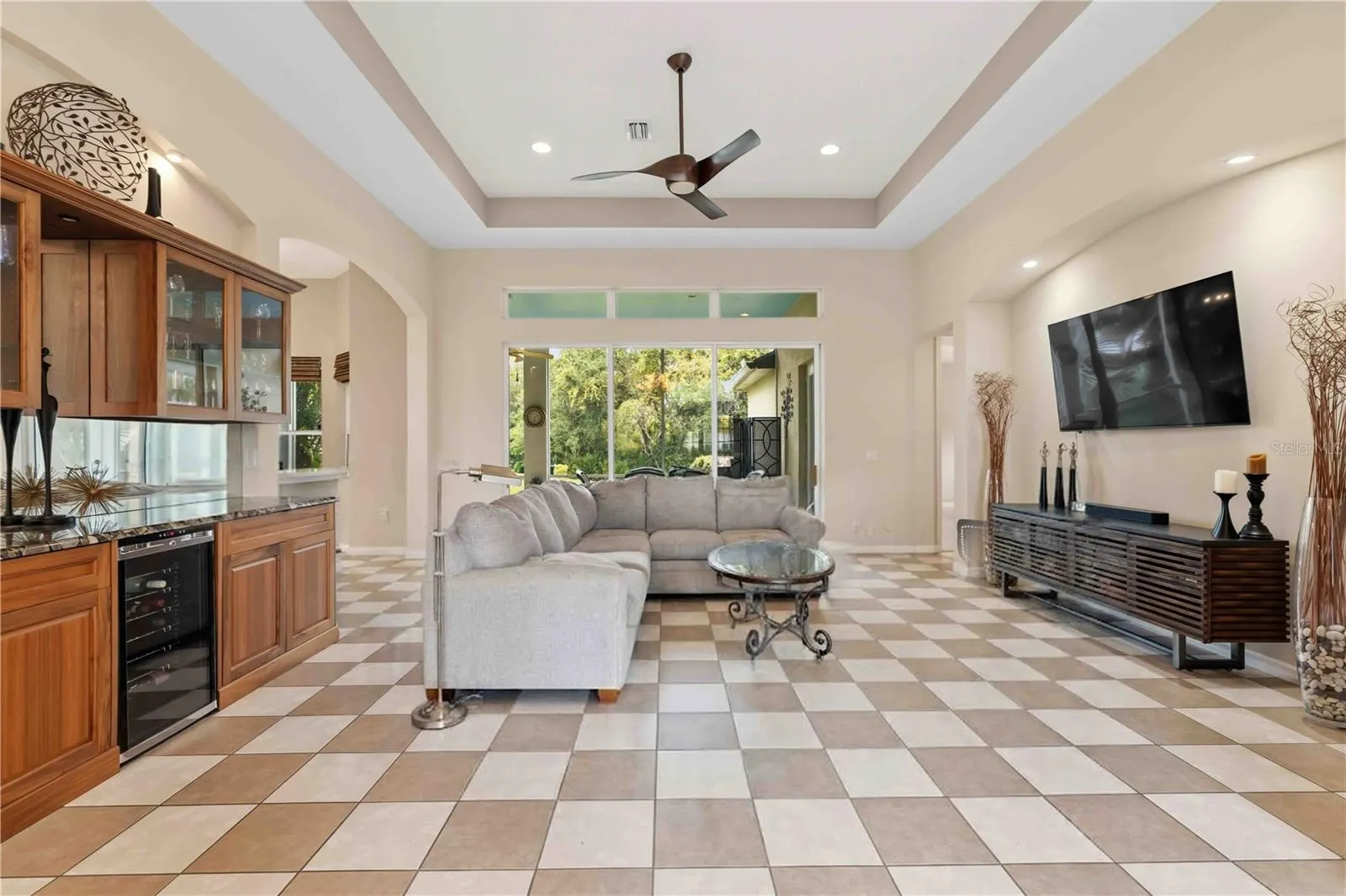 7907 ASHLEY CIR