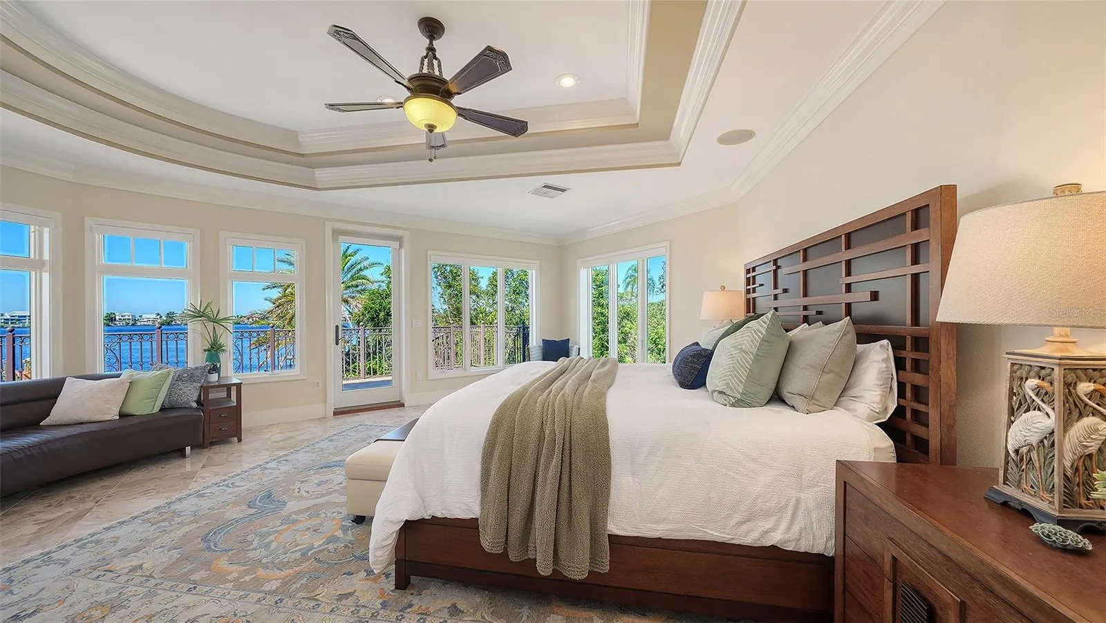 2115 LYCHEE LN