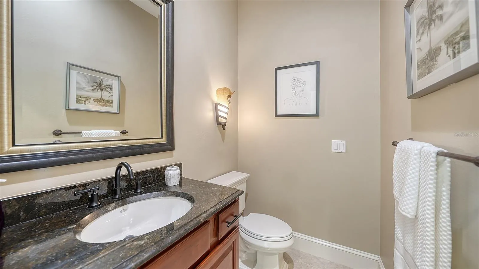 2115 LYCHEE LN