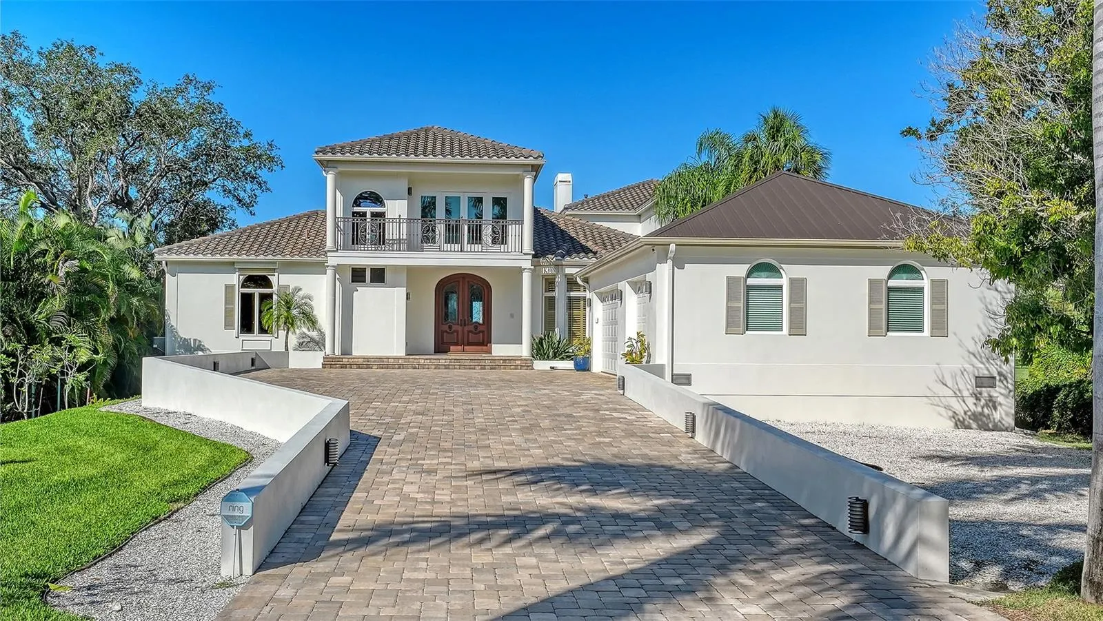2115 LYCHEE LN