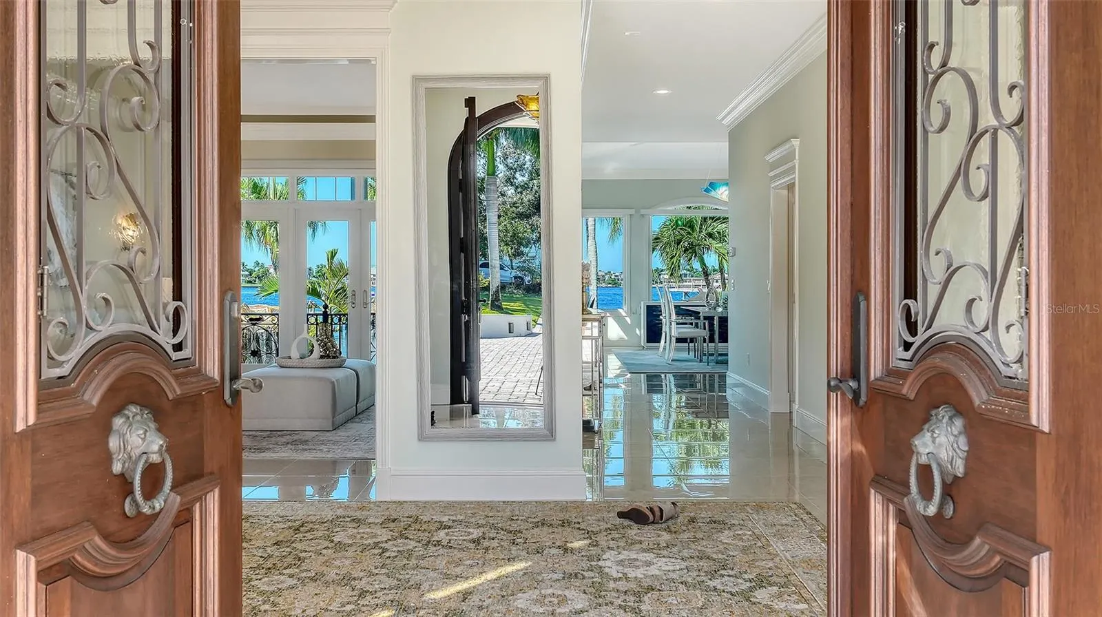 2115 LYCHEE LN