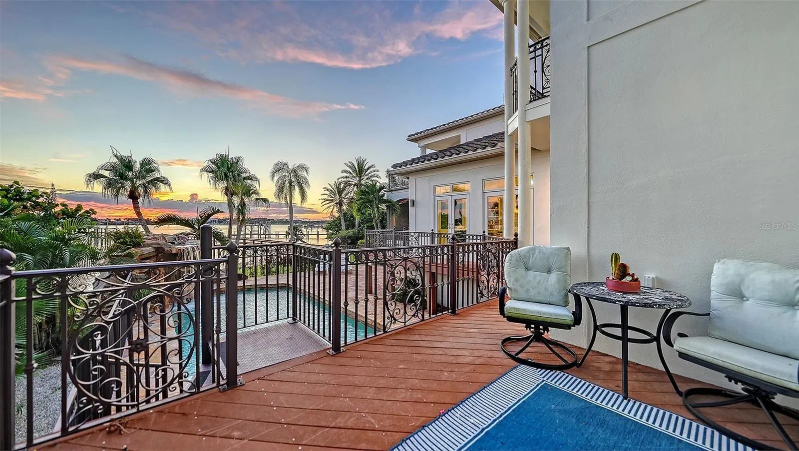 2115 LYCHEE LN